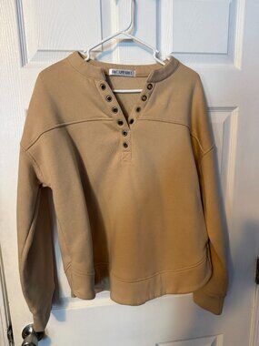 Camel Colored Sweatshirt size L